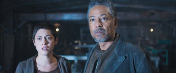 Movie still from “Maze Runner: The Scorch Trials” (2015), directed by Wes Ball – A man and a woman standing next to each other; Close Up shot, Low angle