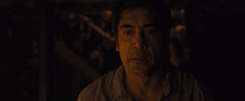 Movie still from “Mother!” (2017), directed by Darren Aronofsky – A person wearing a white shirt; Close Up shot, Over the shoulder angle