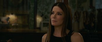 Movie still from “Ocean's Eight” (2018), directed by Gary Ross – Close Up shot, Over the shoulder angle