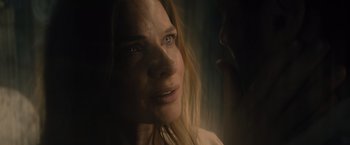 Movie still from “Reminiscence” (2021), directed by Lisa Joy – A woman's face and a man's face; Close Up shot, Over the shoulder angle