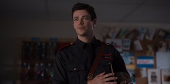 Movie still from “Rescued by Ruby” (2022), directed by Katt Shea – A man in a military uniform is holding his arm; Close Up shot, Low angle