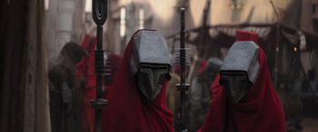 Movie still from “Rogue One: A Star Wars Story” (2016), directed by Gareth Edwards – Medium shot, Over the shoulder angle