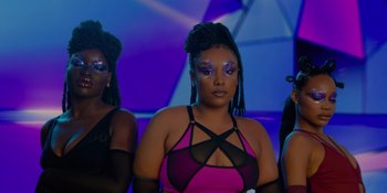 Movie still from “Savage x Fenty Show Vol. 4” (2022), directed by Alex Rudzinski – A group of women standing next to each other; Close Up shot, Low angle