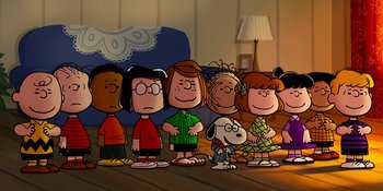 Movie still from “Snoopy Presents: Lucy's School” (2022), directed by Raymond S. Persi – A group of people standing next to each other in front of a couch; Extreme Wide shot, High angle