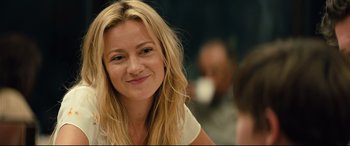 Movie still from “Brightburn” (2019), directed by David Yarovesky – A person with long blonde hair; Close Up shot, Over the shoulder angle