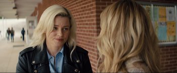 Movie still from “Brightburn” (2019), directed by David Yarovesky – A woman with blonde hair is looking at another woman; Close Up shot, Over the shoulder angle