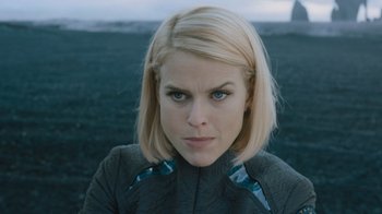 Movie still from “Star Trek Into Darkness” (2013), directed by J.J. Abrams – A person with short blonde hair; Close Up shot, Over the shoulder angle