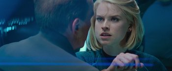 Movie still from “Star Trek Into Darkness” (2013), directed by J.J. Abrams – A man and a woman talking to each other; Close Up shot, Over the shoulder angle
