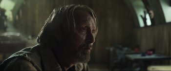 Movie still from “Chaos Walking” (2021), directed by Doug Liman – Close Up shot, Over the shoulder angle