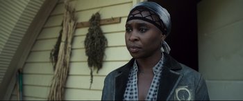 Movie still from “Chaos Walking” (2021), directed by Doug Liman – Close Up shot, Over the shoulder angle