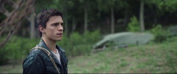 Movie still from “Chaos Walking” (2021), directed by Doug Liman – Close Up shot, Over the shoulder angle