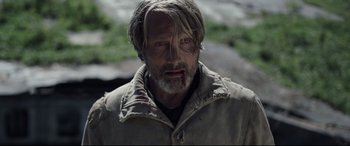 Movie still from “Chaos Walking” (2021), directed by Doug Liman – Close Up shot, Over the shoulder angle