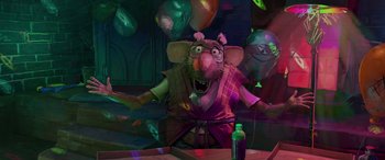 Movie still from “Teenage Mutant Ninja Turtles: Mutant Mayhem” (2023), directed by Jeff Rowe – An animated mouse is standing in front of balloons and a bottle; Medium shot, High angle