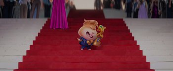 Movie still from “The Bad Guys” (2022), directed by Pierre Perifel – A cartoon character is standing on a red carpet; Medium shot, Low angle