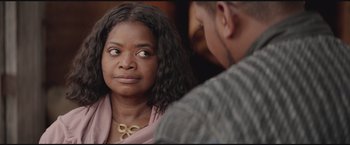 Movie still from “The Divergent Series: Insurgent” (2015), directed by Robert Schwentke – A man and a woman looking at one another; Close Up shot, Over the shoulder angle