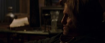 Movie still from “The Hunger Games: Catching Fire” (2013), directed by Francis Lawrence – Close Up shot, Over the shoulder angle