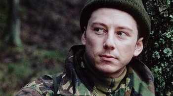 Movie still from “Dog Soldiers” (2002), directed by Neil Marshall – Close Up shot, Low angle