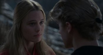 Movie still from “The Princess Bride” (1987), directed by Rob Reiner – A young woman and a young man face to face; Close Up shot, Over the shoulder angle