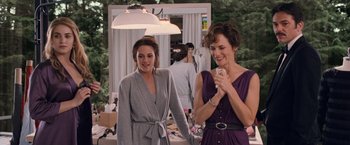 Movie still from “The Twilight Saga: Breaking Dawn - Part 1” (2011), directed by Bill Condon – Two women are standing in front of a mirror; Medium shot, Over the shoulder angle