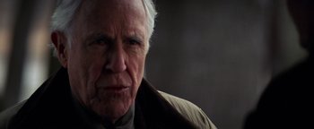 Movie still from “Enemy of the State” (1998), directed by Tony Scott – Close Up shot, Over the shoulder angle