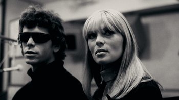 Movie still from “The Velvet Underground” (2021), directed by Todd Haynes – Black and white photograph of a man and a woman; Close Up shot, Low angle