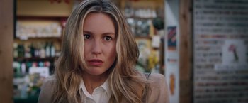 Movie still from “The Vow” (2012), directed by Michael Sucsy – A person with long hair; Close Up shot, Over the shoulder angle