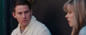 Movie still from “The Vow” (2012), directed by Michael Sucsy – A person wearing a white sweater; Close Up shot, Over the shoulder angle