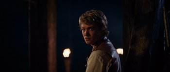 Movie still from “Eragon” (2006), directed by Stefen Fangmeier – Close Up shot, Over the shoulder angle