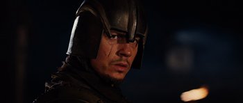 Movie still from “Eragon” (2006), directed by Stefen Fangmeier – Close Up shot, Over the shoulder angle