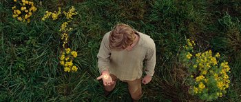 Movie still from “Eragon” (2006), directed by Stefen Fangmeier – Medium shot, Overhead angle