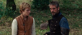 Movie still from “Eragon” (2006), directed by Stefen Fangmeier – Medium shot, Over the shoulder angle