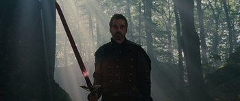 Movie still from “Eragon” (2006), directed by Stefen Fangmeier – Medium shot, Low angle