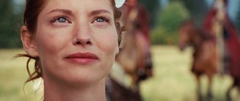 Movie still from “Eragon” (2006), directed by Stefen Fangmeier – Close Up shot, Over the shoulder angle