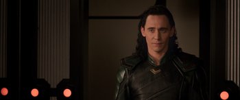 Movie still from “Thor: Ragnarok” (2017), directed by Taika Waititi – Close Up shot, Over the shoulder angle