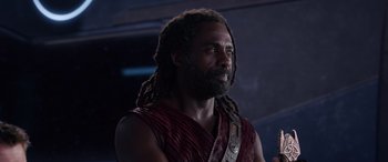 Movie still from “Thor: Ragnarok” (2017), directed by Taika Waititi – Close Up shot, Over the shoulder angle