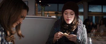 Movie still from “Thor: The Dark World” (2013), directed by Alan Taylor – Close Up shot, Over the shoulder angle