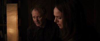 Movie still from “Thor: The Dark World” (2013), directed by Alan Taylor – A man and a woman looking at one another; Close Up shot, Over the shoulder angle