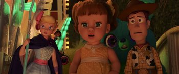 Movie still from “Toy Story 4” (2019), directed by Josh Cooley – A little girl with green eyes is looking at the camera; Close Up shot, Over the shoulder angle