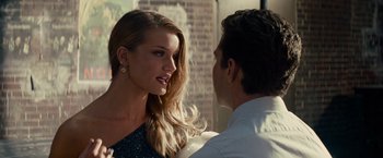 Movie still from “Transformers: Dark of the Moon” (2011), directed by Michael Bay – A man and a woman talking to each other; Close Up shot, Over the shoulder angle