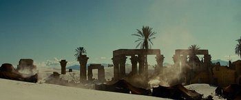 Movie still from “Transformers: Revenge of the Fallen” (2009), directed by Michael Bay – An ancient structure with palm trees on top of it; Extreme Wide shot, Low angle
