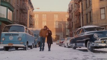 Movie still from “Vanilla Sky” (2001), directed by Cameron Crowe – A man and a woman walking down a street; Wide shot, Low angle