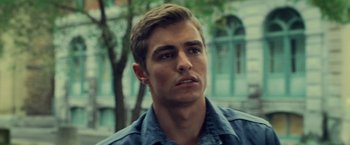 Movie still from “Warm Bodies” (2013), directed by Jonathan Levine – A person wearing a jean shirt; Close Up shot, Over the shoulder angle