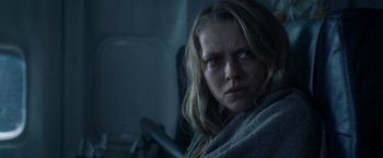 Movie still from “Warm Bodies” (2013), directed by Jonathan Levine – A person with a blanket; Close Up shot, Over the shoulder angle