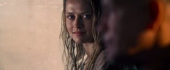 Movie still from “Warm Bodies” (2013), directed by Jonathan Levine – A person with wet hair; Close Up shot, Over the shoulder angle