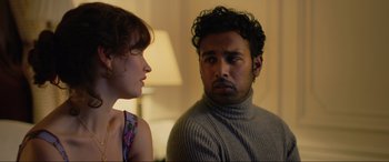 Movie still from “Yesterday” (2019), directed by Danny Boyle – A man and a woman looking at each other; Close Up shot, Over the shoulder angle