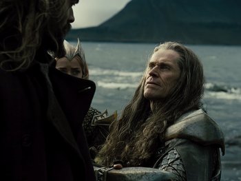 Movie still from “Zack Snyder's Justice League” (2021), directed by Zack Snyder – A man with long grey hair is looking at another man with long grey hair; Close Up shot, Over the shoulder angle