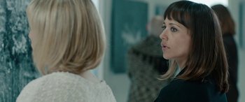 Movie still from “Celeste & Jesse Forever” (2012), directed by Lee Toland Krieger – Two women talking to each other in a room; Close Up shot, Over the shoulder angle