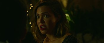 Movie still from “47 Meters Down” (2017), directed by Johannes Roberts – A person making a funny face; Close Up shot, Over the shoulder angle