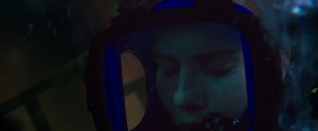 Movie still from “47 Meters Down” (2017), directed by Johannes Roberts – A person wearing a helmet is reflected in a mirror; Close Up shot, Overhead angle