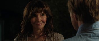 Movie still from “A Walk in the Woods” (2015), directed by Ken Kwapis – A person with long brown hair; Close Up shot, Over the shoulder angle